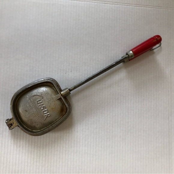 Vtg Cuisor Metal Sandwich Maker - Picture 10 of 16